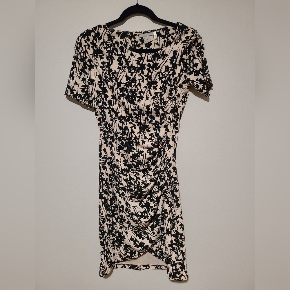 H&M Short Sleeve Fitted Dress with Black Floral Print